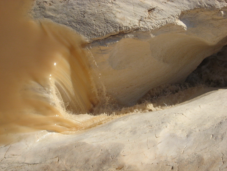 עין ירקעם לאחר השטפון | עוצמה